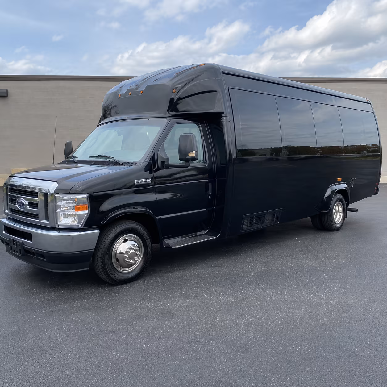 Elizabeth Winery Tour & Pub Crawl Transportation