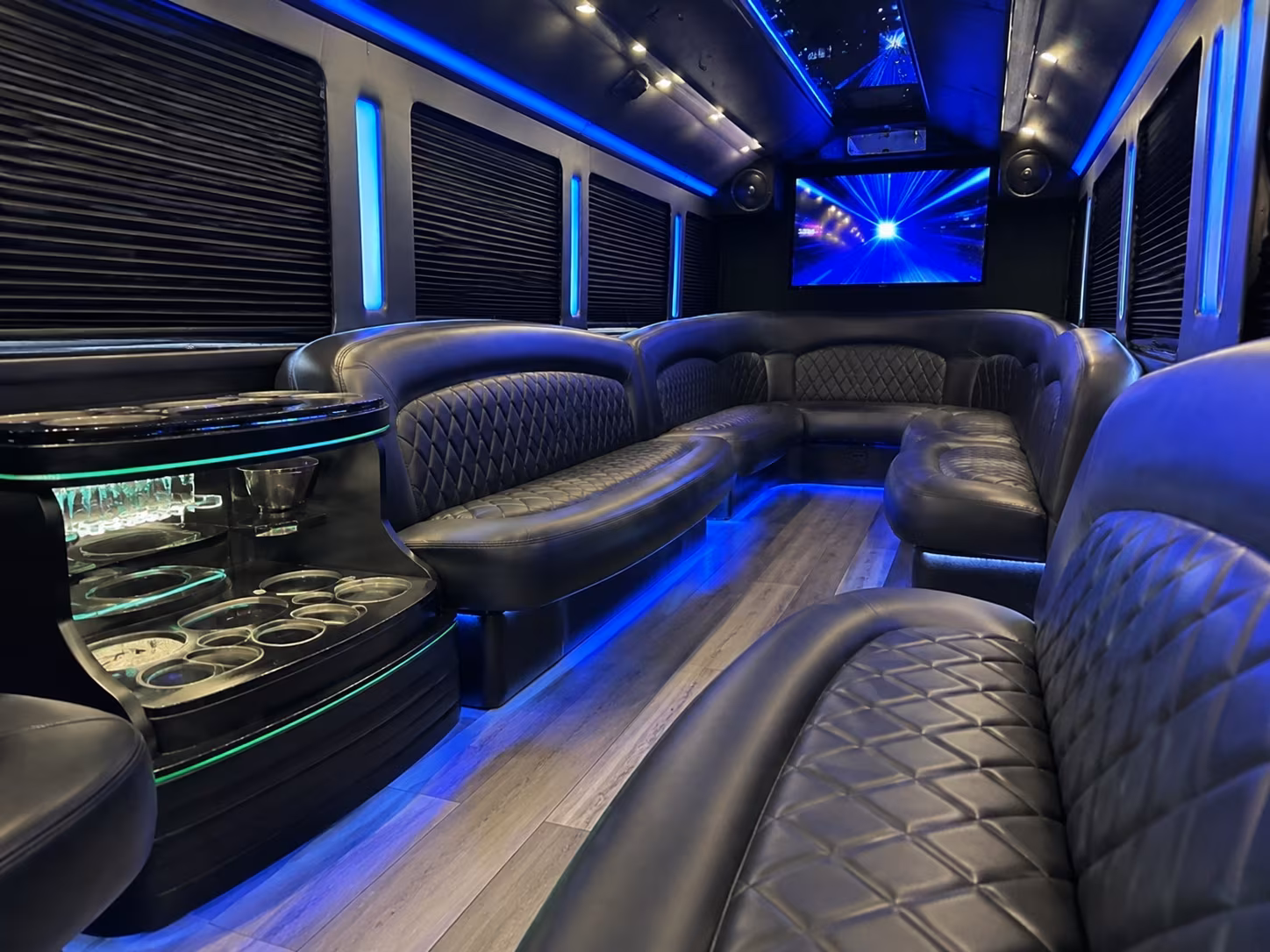 Newark Birthday, Sweet 16, & Quinceañera Transportation onboard seating