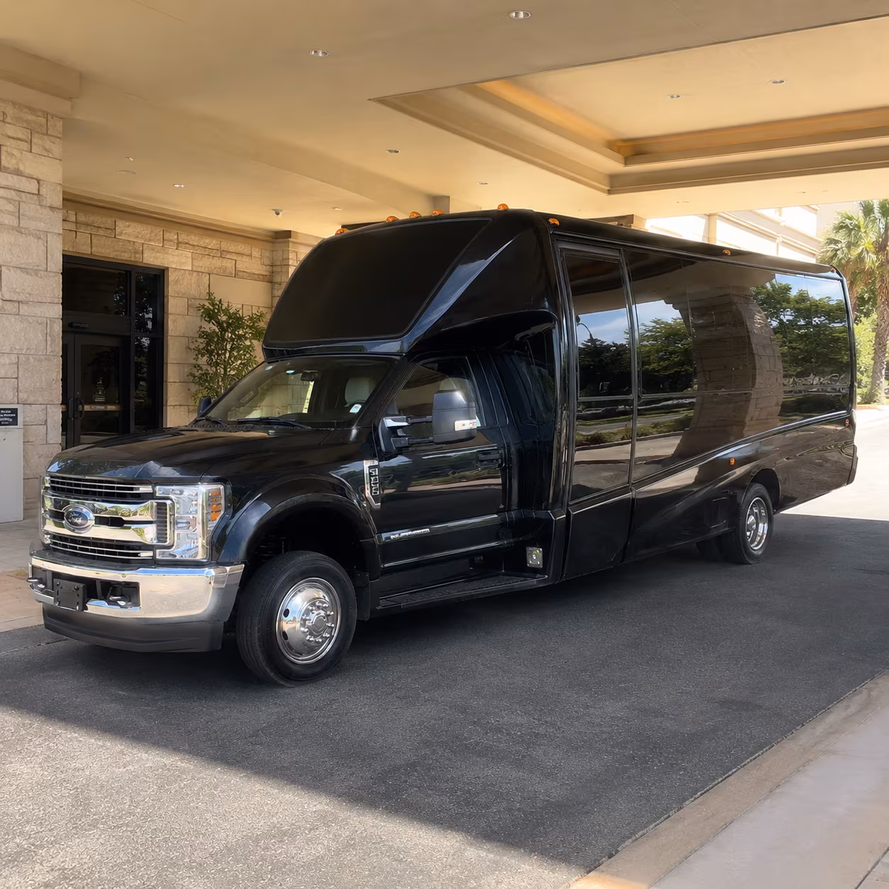 Newark Birthday, Sweet 16, & Quinceañera Transportation party bus exterior